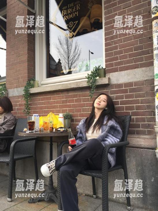 51黑料 就在51黑料首页,看今天的瓜是什么味道,甜还是酸?
