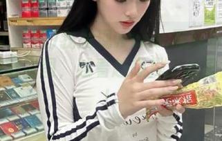 我发现www.黑料导航像小时候的藏宝图，越看越想找，心里痒痒的！