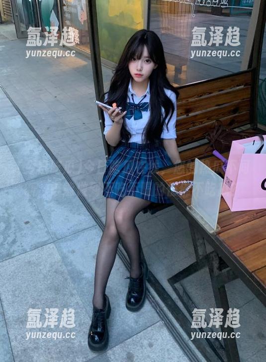 今日吃瓜在线，您的热瓜不间断，谁能做到不吃不喝的仿佛不吃瓜？