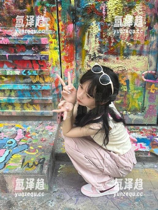 吃瓜网 吃瓜网的奇妙之旅,免费观看里外瓜事,啧啧啧真精彩!
