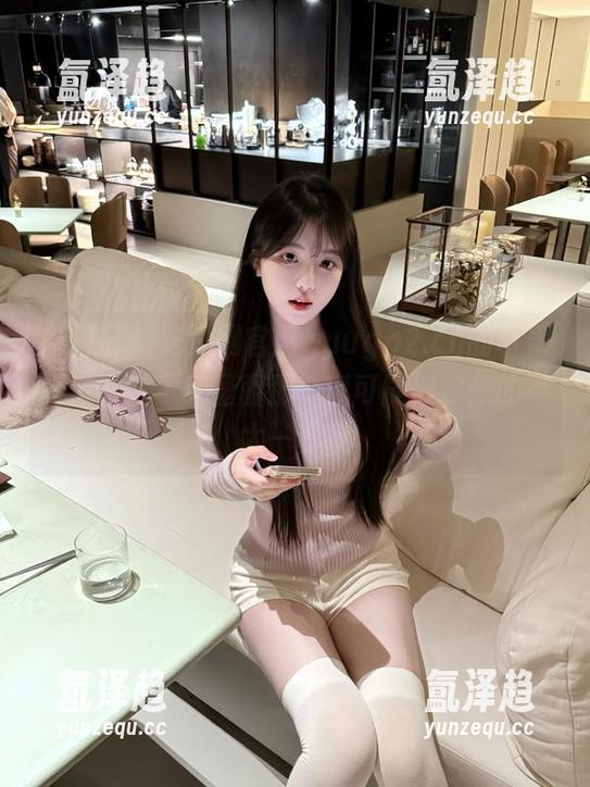 吃瓜网官网guugg2.cn的苹果版，注意了！里面那个瓜可能跟你想的不太一样哦