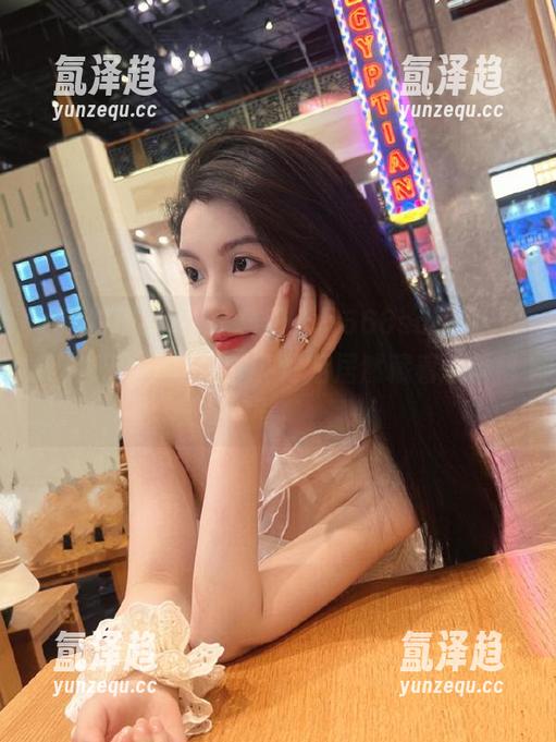 黑料正能量668suapp：网红明星也想赚钱，背后居然藏着这些秘事！